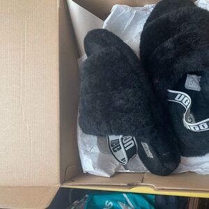 Uggs slippers